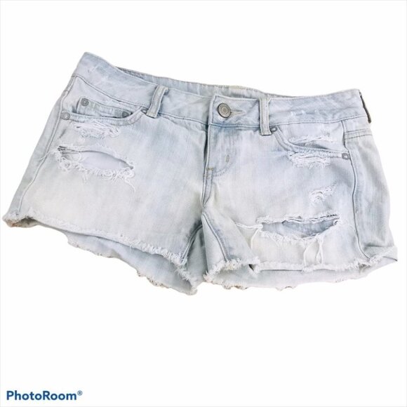 American Eagle Light wash distressed Denim short women Size 4 - Picture 2 of 16
